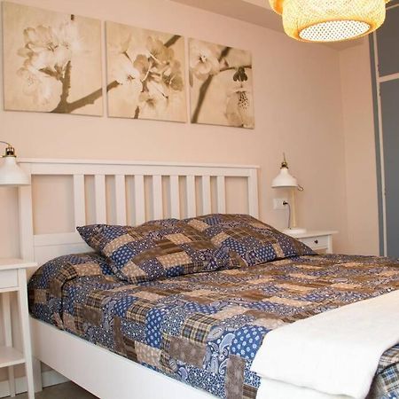 Lloret De Mar - Beachside Apartment - Free Parking - Limited Size Car Esterno foto