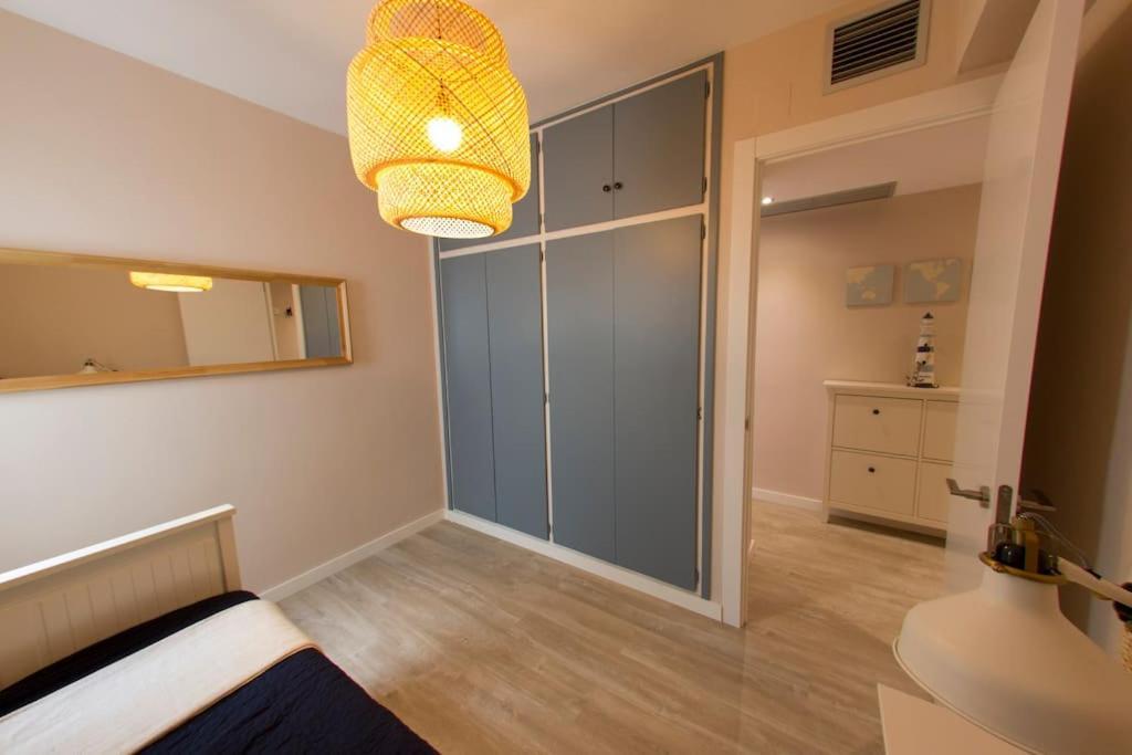 Lloret De Mar - Beachside Apartment - Free Parking - Limited Size Car Esterno foto