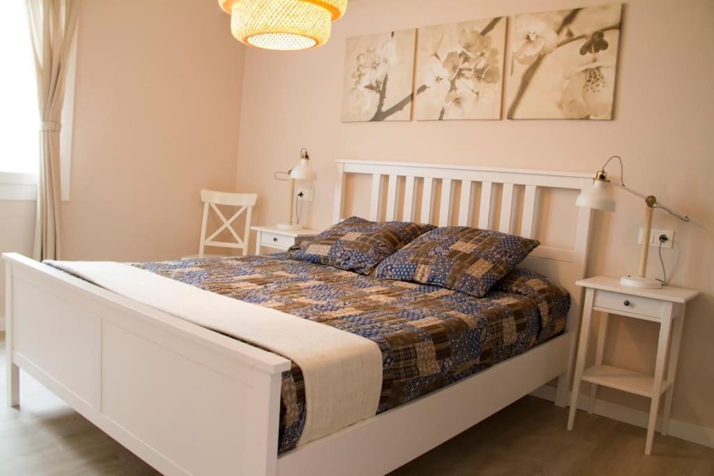 Lloret De Mar - Beachside Apartment - Free Parking - Limited Size Car Esterno foto